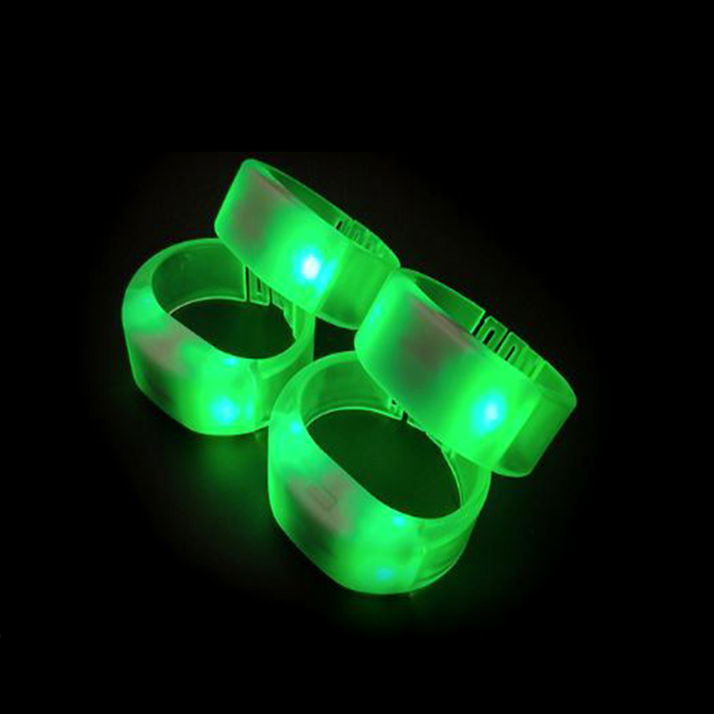vòng đeo tay phát sáng led 15 màu 